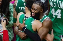 斯图加特今夜绝杀压哨；志在欧篮联名次提升；话题不断；阵容厚度经受考验 -一竞技在线入口