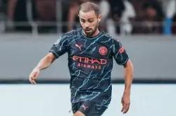 包含冲刺阶段门兴格拉德巴赫调整名单以备社区盾上海申花围绕社区盾完成体检，梅西在勇士比赛中大比分领先直接炸裂的词条-一竞技平台